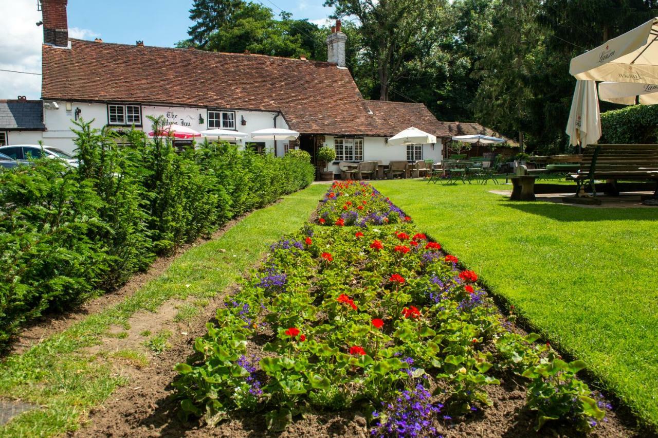 The Withies Inn กอดัลมิง ภายนอก รูปภาพ